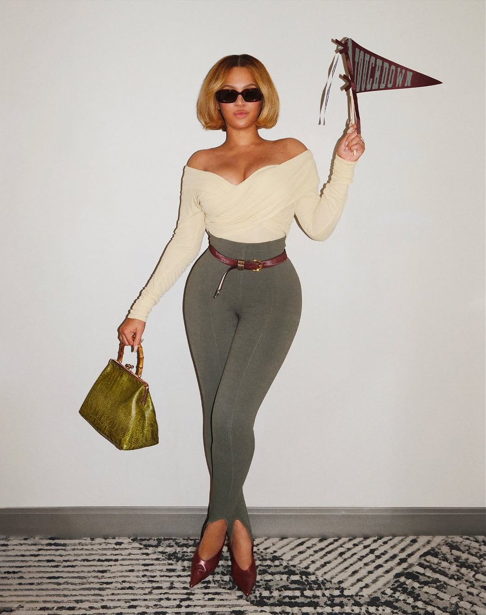 OH BEYONCÉ THE ICON YOU ARE😭😭😭