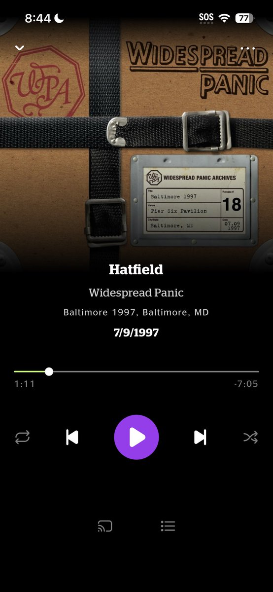 tarheelpete's tweet image. thp you didnt have to hit em with the lemon pound cake!! tha biscoff cookies too! bomboclaat that shi boi #lunch #doubleloop #foundmyphone