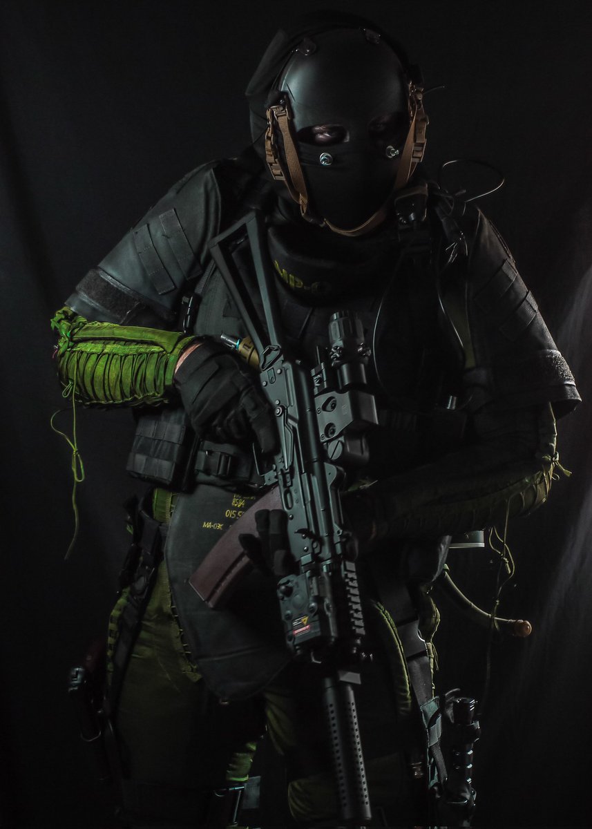 RicciSamuele01's tweet image. Nikto from Call of Duty Moderno Warfare 2019
-
#nikto #modernwarfare #cosplay #cosplayer #callofduty