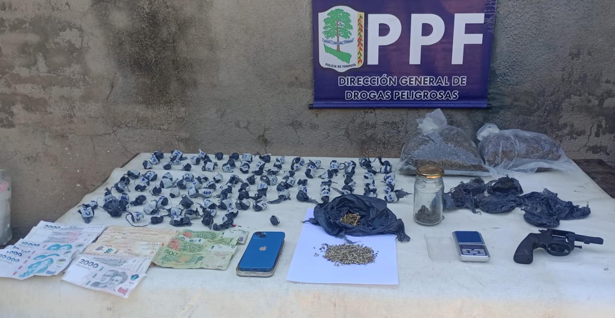 2) 📝 Recortar y acotar al narcomenudeo secuestrando todos sus elementos que encierran violencia y buscan dañar la seguridad ciudadana y la salud pública.
<a href="/insfran_gildo/">Gildo Insfrán</a>