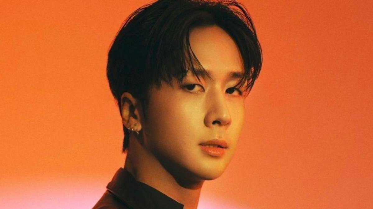 TOP100KPOP's tweet photo. Happy 33rd birthday to RAVI! 🥳🎉 https://t.co/9zmvdmCyyl