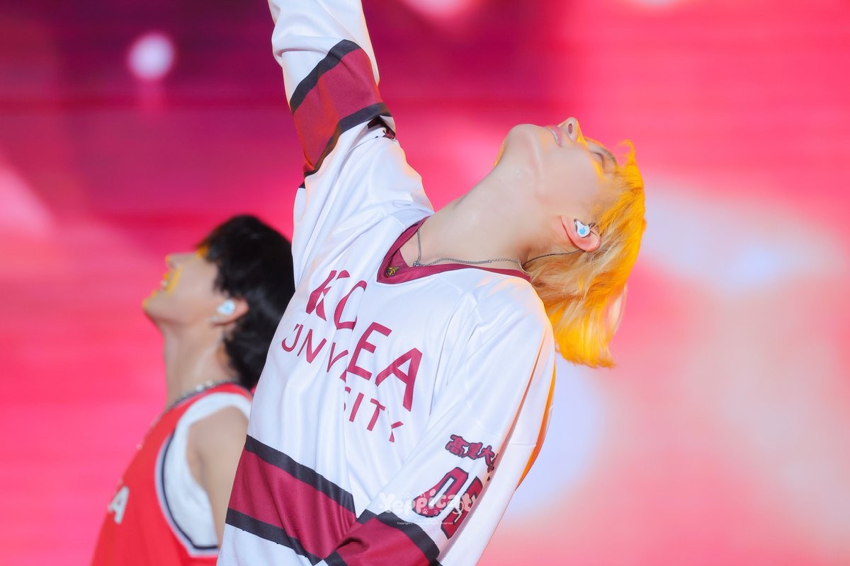 250927

🐈💫

#SUNGHO #성호 #朴成淏 
#BOYNEXTDOOR #보이넥스트도어