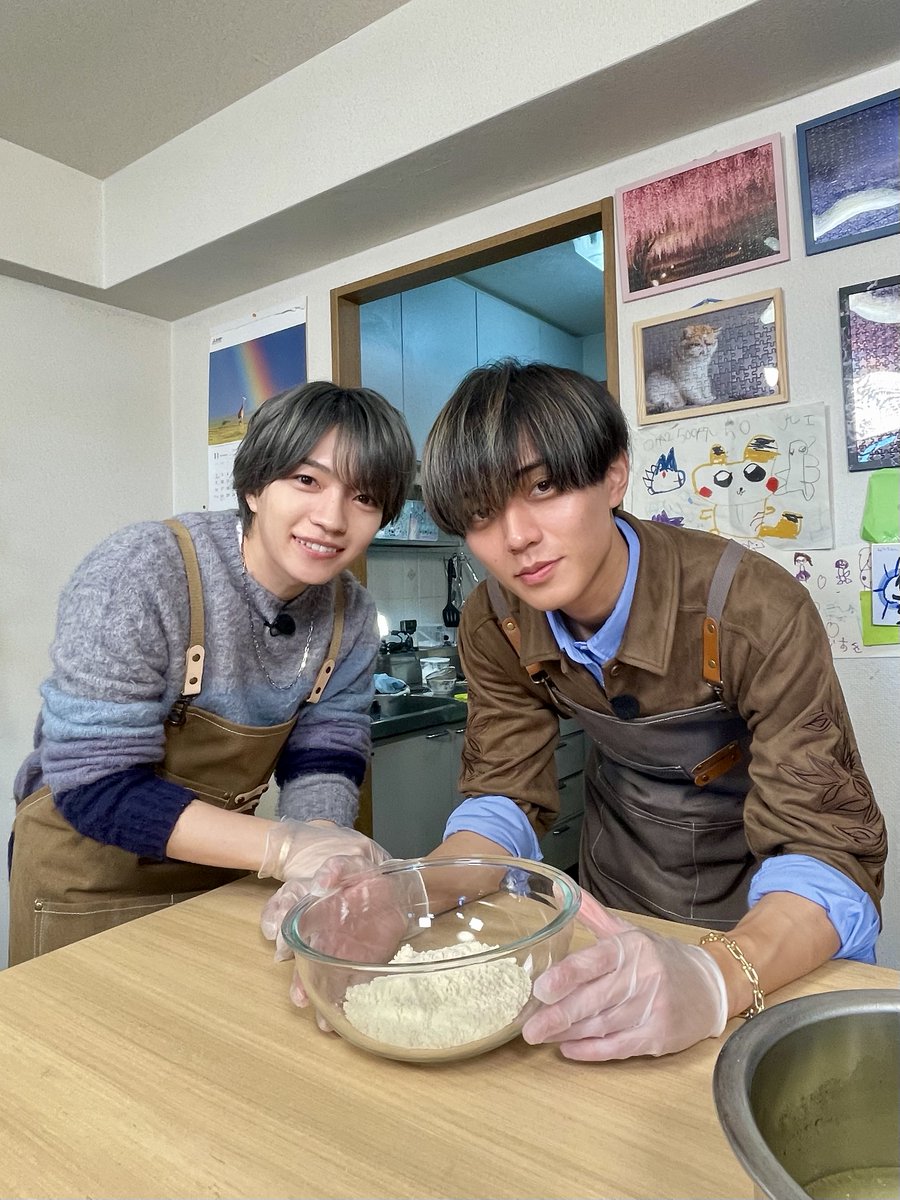 kintoreofficial's tweet photo. 明日 ひる1時30分からは #キントレ💰

永瀬廉の親友・西畑大吾 参戦！
突撃！世界の朝ごはん🥣

さらに！ニッポンの平均トレ📊
古着好きに聞いた
今までに買った一番高額な古着はいくら？

#KingandPrince
#なにわ男子
髙橋海人/劇団ひとり/山崎弘也
SHELLY/関口メンディー/吉村崇 https://t.co/8oyQZBvhnk