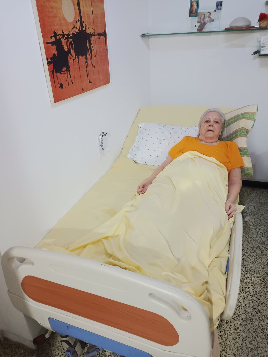 Buenas noches, por favor difundir. María necesita pañales y centros de cama, además, la próxima semana retomamos lo de su posible operación (hoy hablé con los médicos) y hay que hacerle unos estudios.
Cualquier aporte suma, abajo dejo los datos. Gracias.
#Ayuda
#CasoSocial