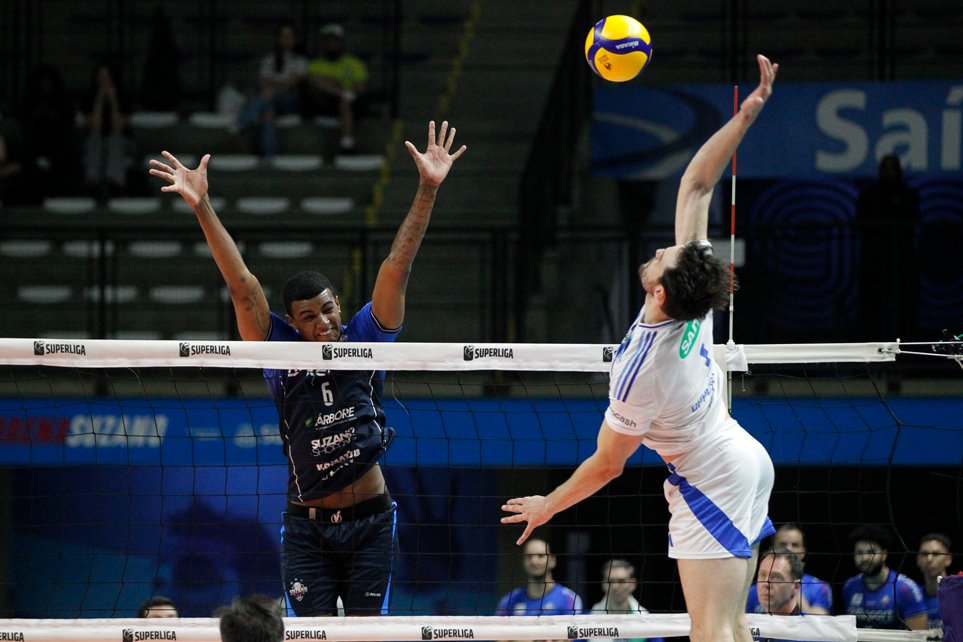 VITÓRIA LINDA!!
Sada Cruzeiro faz 3 a 0 no Suzano Vôlei, na casa do adversário, em uma grande partida da Superliga!
E com os três pontos, o time da Raposa segue isolado na liderança da competição.

Última parcial: 25/22.

VALEU, CRAQUES!

Fotos: Divulgação Suzano Vôlei