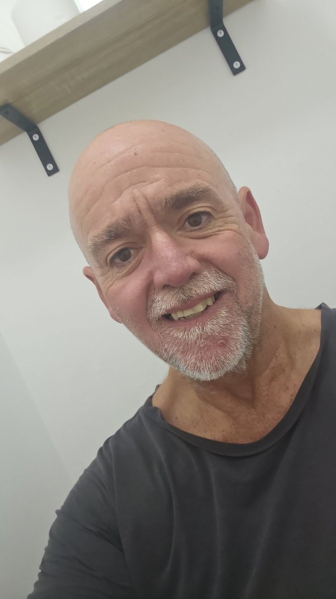 Sigzniture123 tweet media