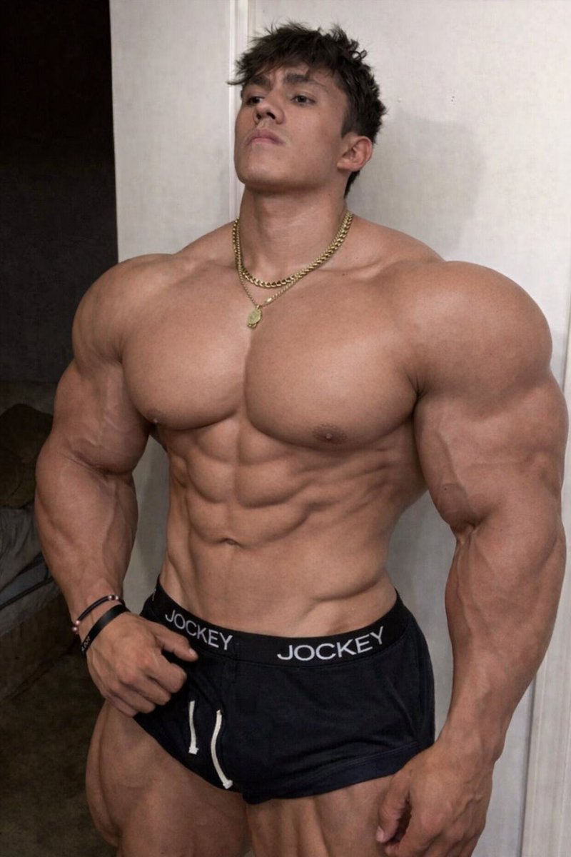 Fuck brah this new protein shake is really hitting the spot!
*flex grow*
Woah! Did I just.. grow..  *bwomp*
Bigger.. BIGGER…
I NEED MORE!!!