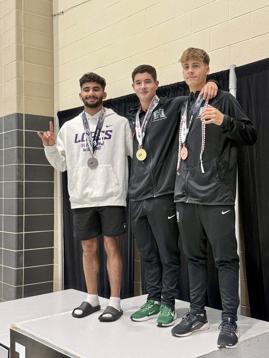 Men’s 3M Diving 🥇🥈🥉

<a href="/HawaiiSwimDive/">Hawaii Swim & Dive</a> takes the top spot in the men’s 3M dive! 

#OnlyTheBold x #NCAASwimDive