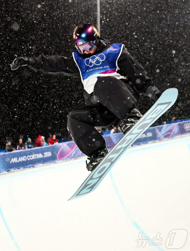 18살 천재 스노보더 최가온 선수 
올림픽 금메달 축하합니다!!
너무 멋져요!!