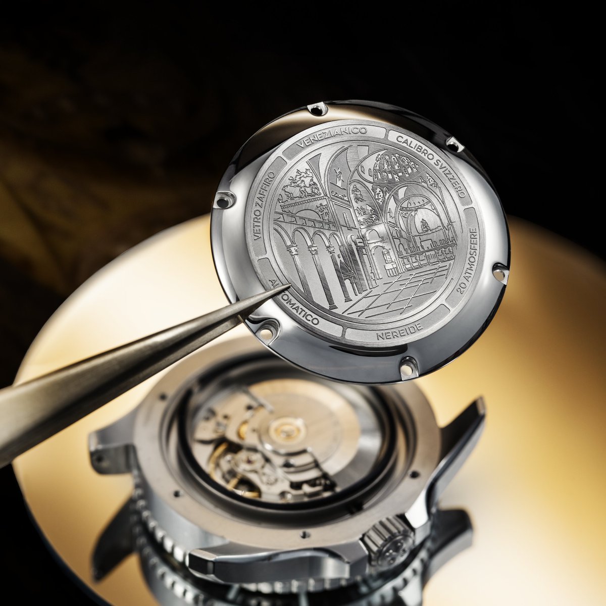 Welcome prosperity in gold. The #Venezianico Nereide Aureo features a 24K gold-treated dial with rippled texture inspired by Venetian lamination art.
Bold, radiant, and timeless — striking start to #LunarNewYear.

#AllWatches #VenezianicoWatches #VenezianicoNereide #NereideAureo