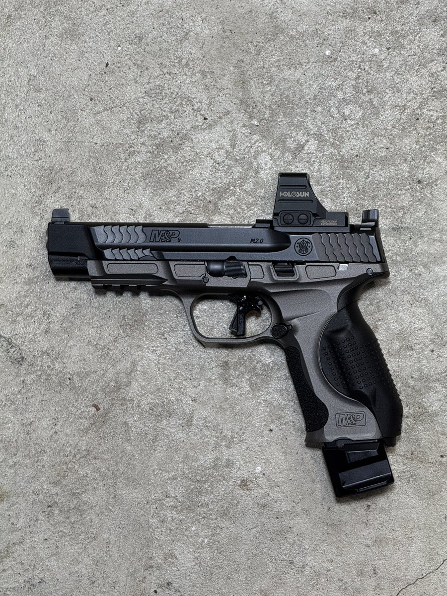 Reno May tweet media