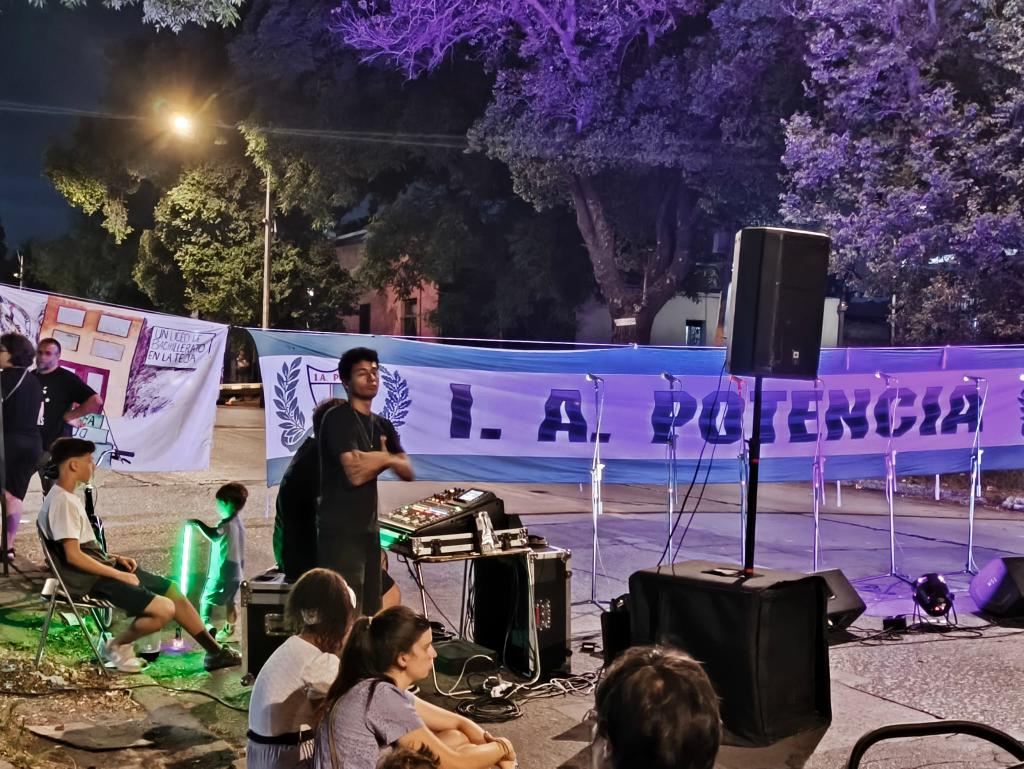 Comisión Pro Liceo Bachillerato en La Teja tweet media