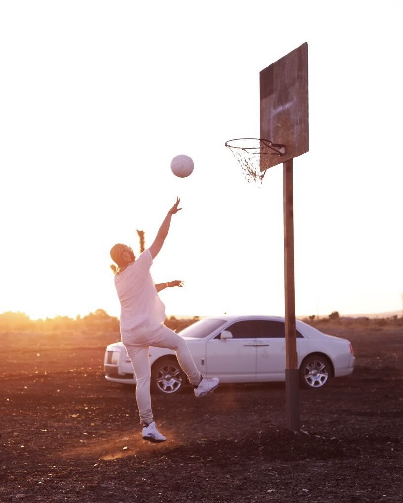 Extra Posty tweet media