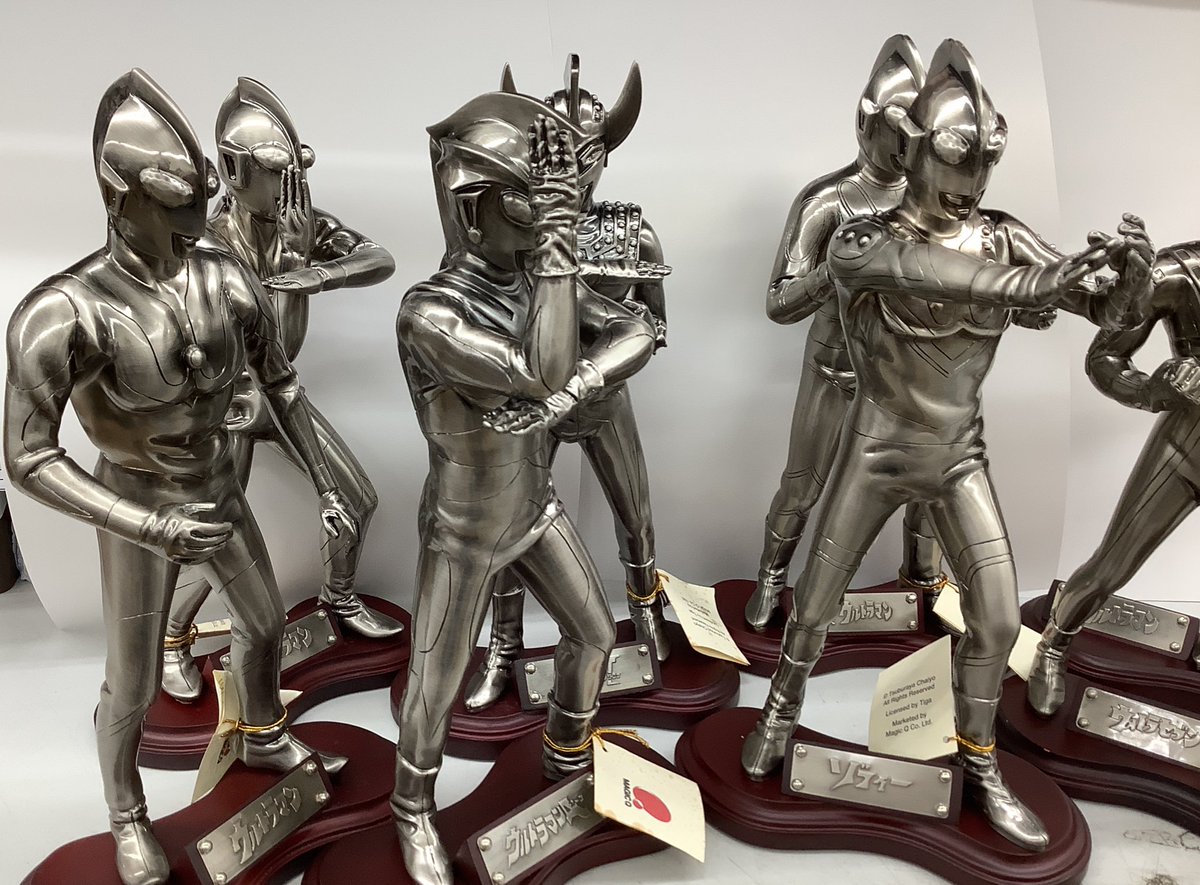 入荷情報📣✨✨ #ウルトラマン 浪漫堂 メタルモニュメントシリーズが