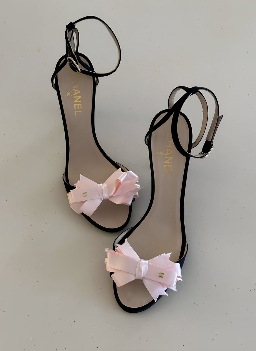 STEVEN T. E@STER tweet media