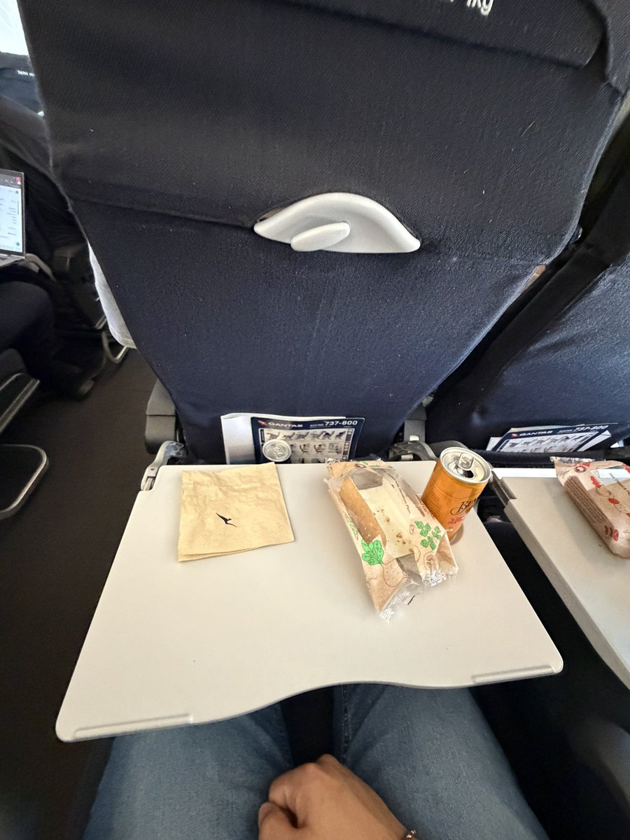 Ladood_'s tweet photo. @CoachDBA @Topstep #slowmarkets yesterday was a loss. Today we bounceback. Another day another plane it feels like https://t.co/1cmVNceHX3
