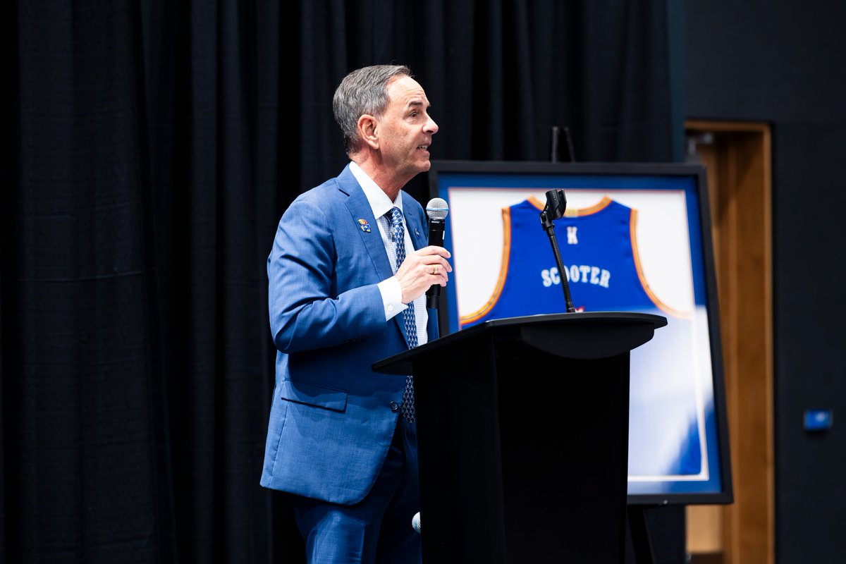 Kansas Jayhawks tweet media