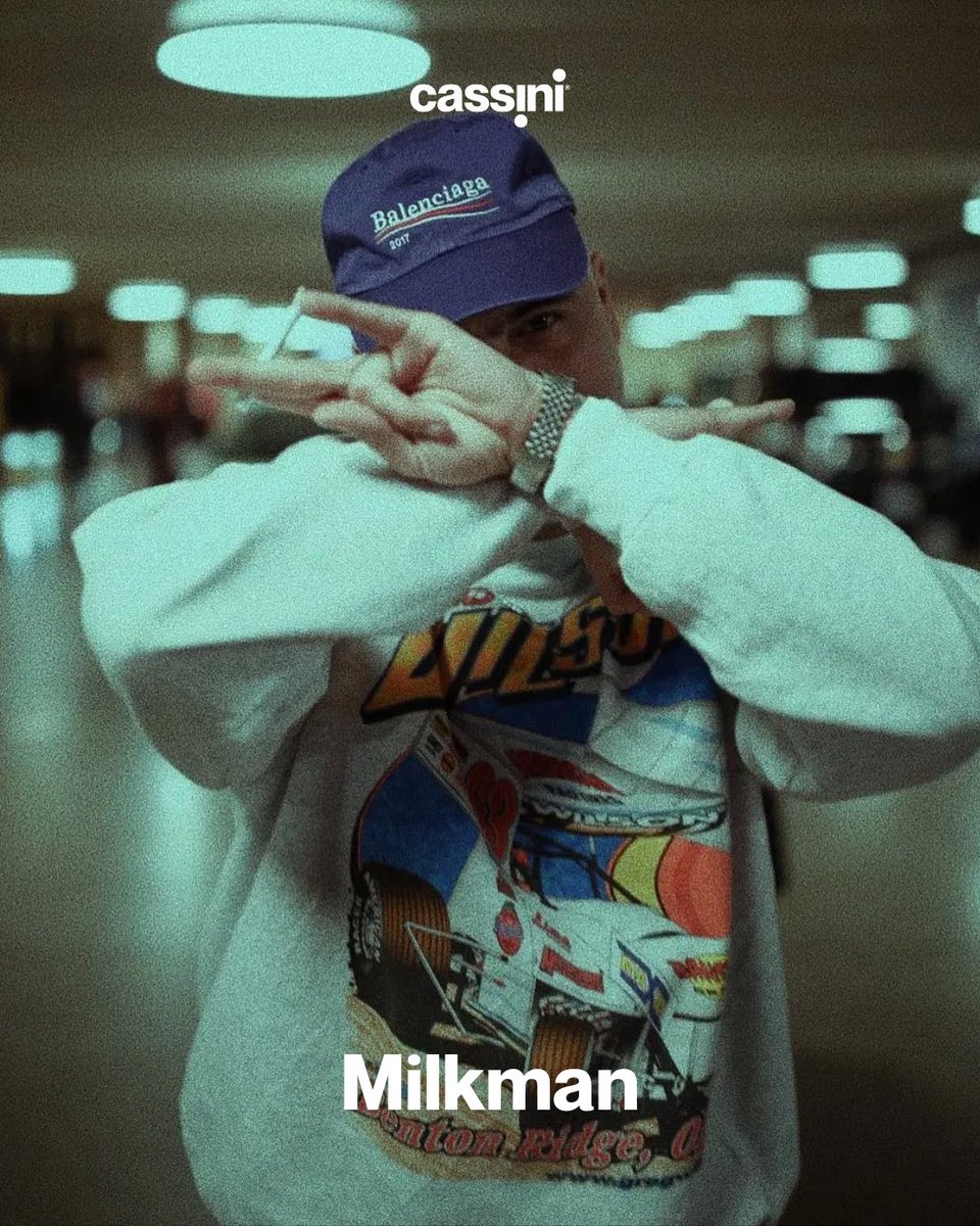 Rapero, productor, director creativo. Pero sobre todo: pieza fundamental de la cultura musical mexicana. Milkman, una de las mentes creativas más grandes de su generación, ha fallecido esta tarde, confirmado así por su hermano.