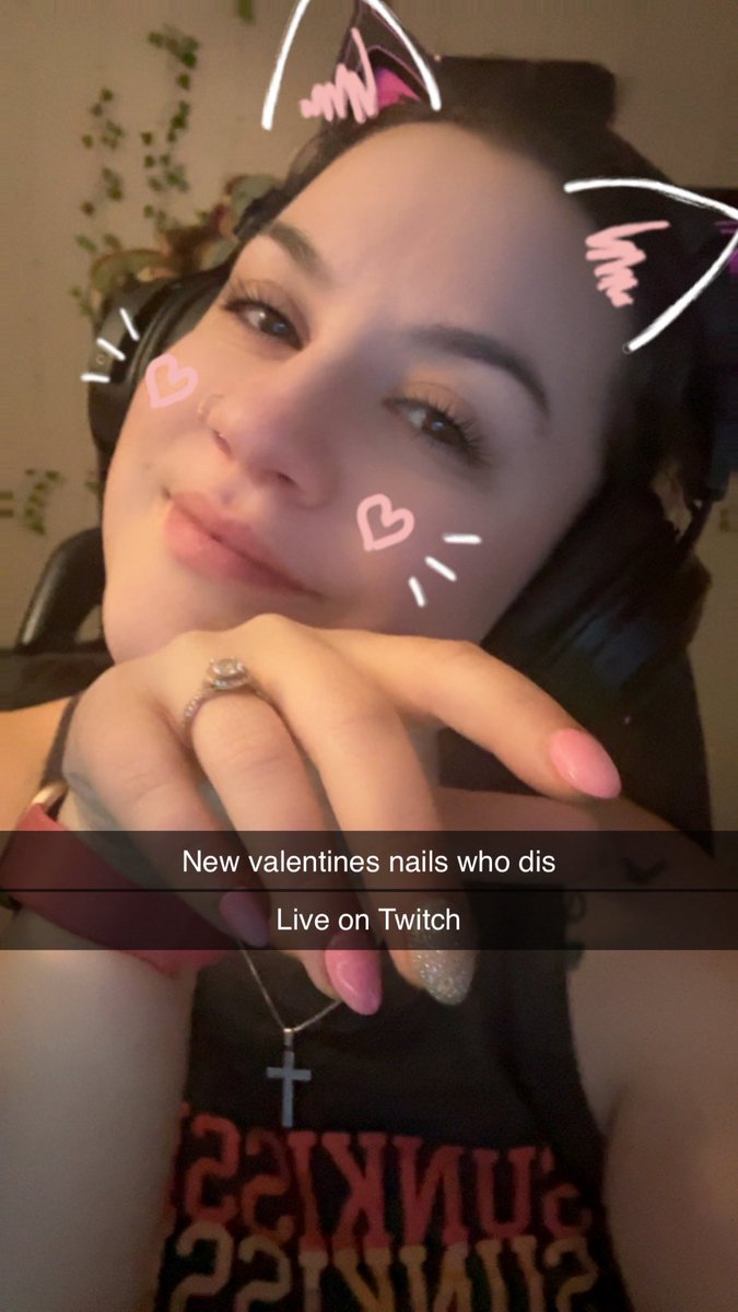 EyevoREEEEEE 🌻 tweet media