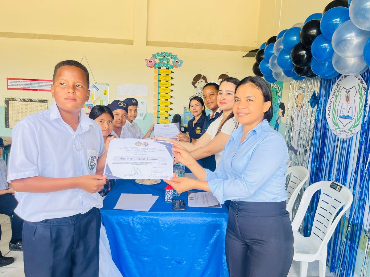 MatamorosMauro's tweet photo. Graduación de la brigada “Guardianes del Mar” en U.E. Mauro Matamoros de Meza”.
https://t.co/V8q68mAESP

 #DIGEIM 
https://t.co/CcDNMr94Yz https://t.co/qVnWCmhDw9