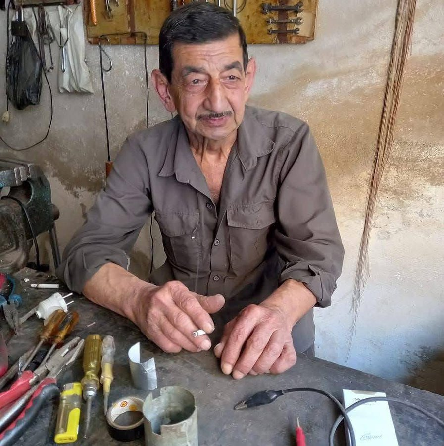 kurdistannews24's tweet photo. #BREAKIGN NEWS 
Confirmed Report 
Jolani  Ahmed al-Sharaa terrorists executed a 70-year-old Kurdish man in his own home
Tragic news has arrived from the Sheikh Maqsoud neighborhood in Aleppo. 
Details of the Incident:
Identity: 70-year-old Syrian citizen of Kurdish origin, Muhammad Ma’mo (Abu Hussein), originally from the Bülbül district of Afrin.

This tragedy, stretching from Afrin to Aleppo, once again exposes the violence against defenceless Kurdish civilians.