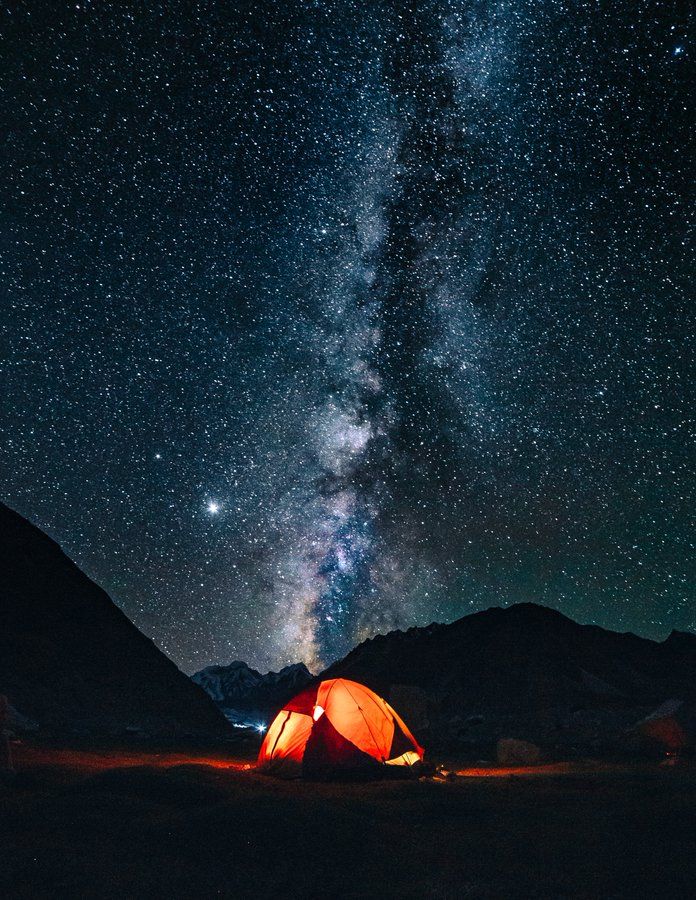 theeveloper's tweet image. claimed this spot on d gentle slope where I can see d campfire circle, vera's library dome, and d main trails—close enough to feel connected, far enough for solitude.

I chose it because @DataHaven_xyz taught me: u don't have to choose btw privacy and community, u can have both.