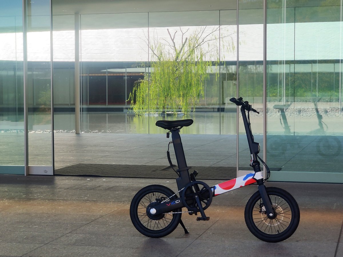 本日より、大阪・関西万博仕様の電動アシスト自転車 VICCI V-01（1台）をYahoo!オークションの被災地支援チャリティーに出品いたしました。（2台目、最終となります）