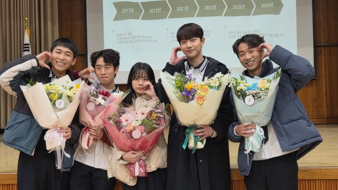 Junyoung tweet media