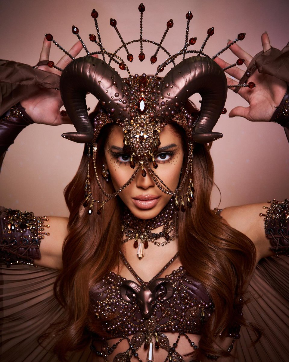 AnittaNoGrupoBR's tweet photo. TOP 11 - Looks mais icônicos do Ensaios da Anitta 2026

🥇 #1 Fortaleza
♑️ Tema: Capricórnio
📊 19% dos votos https://t.co/hkvrFk2EFQ