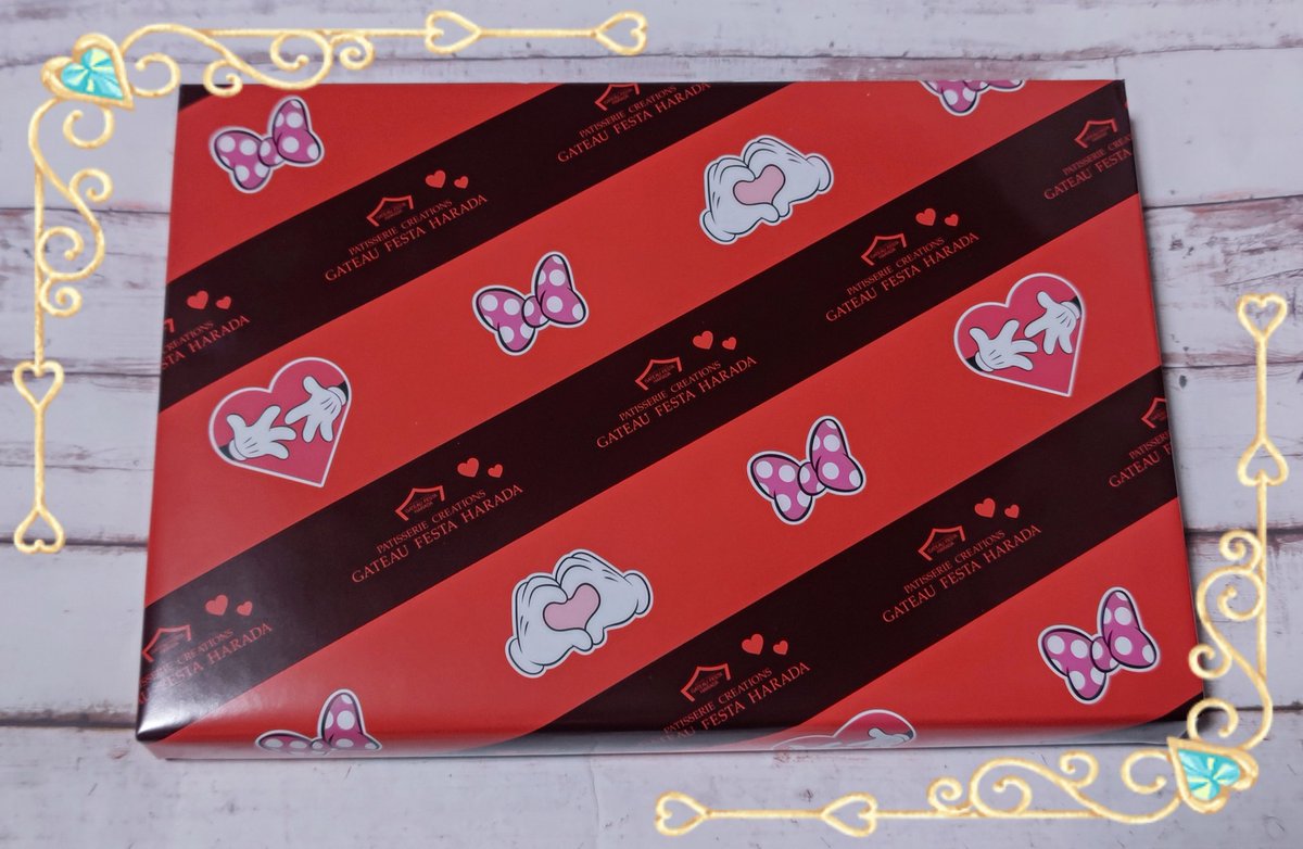 3150mh's tweet photo. 《めっちゃカワイイ💕》

久しぶりにハラダに行ったら今年のバレンタインデー用のラスクがDisneyになってた✨
Minnieちゃんカワイイ🥰
ホワイトデー用はチップとデールが販売されるみたい‼️
ちゃっかり自分用も買っちゃったw https://t.co/bt49lNKWzq
