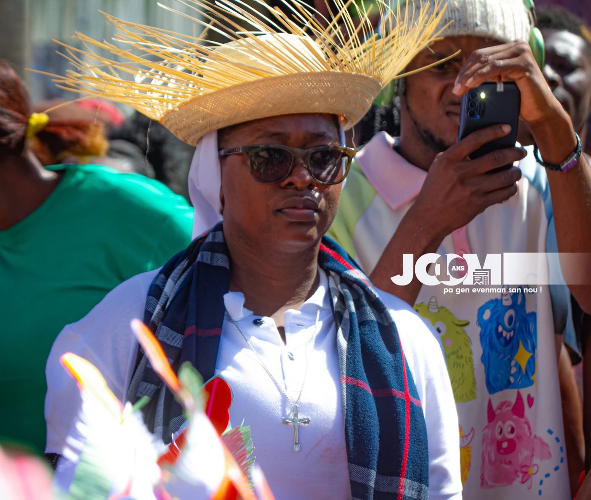 JCOMHaiti's tweet photo. Kanaval Timoun yo nan Sentelen te reyini lekòl Jardin Saint Luc ak Lekòl Marguerite d’Youville, nan yon bèl defile jodi jedi 12 fevriye 2026, ki te mete anpil kè kontan nan kominote a. Avèk konkou Band Ann nou Alez, timoun yo te sòti devan legliz Sentelen an pou rive nan Lekòl Marguerite d’Youville, bò teren Sentelen an.

Kire pawas la, Pè Garry, ansanm ak pwofesè ak plizyè paran, te akonpaye timoun yo pandan tout aktivite a, nan yon anbyans fèt, lajwa ak disiplin.