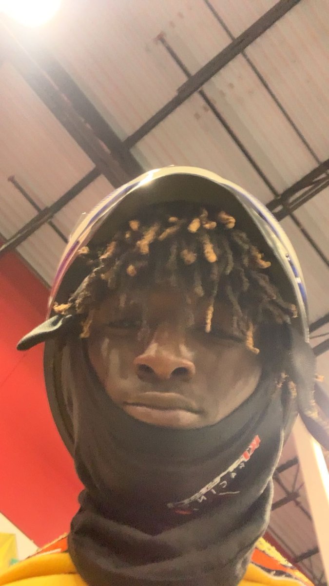 8y3ree's tweet photo. #bored friends? https://t.co/ij6q34IIbQ