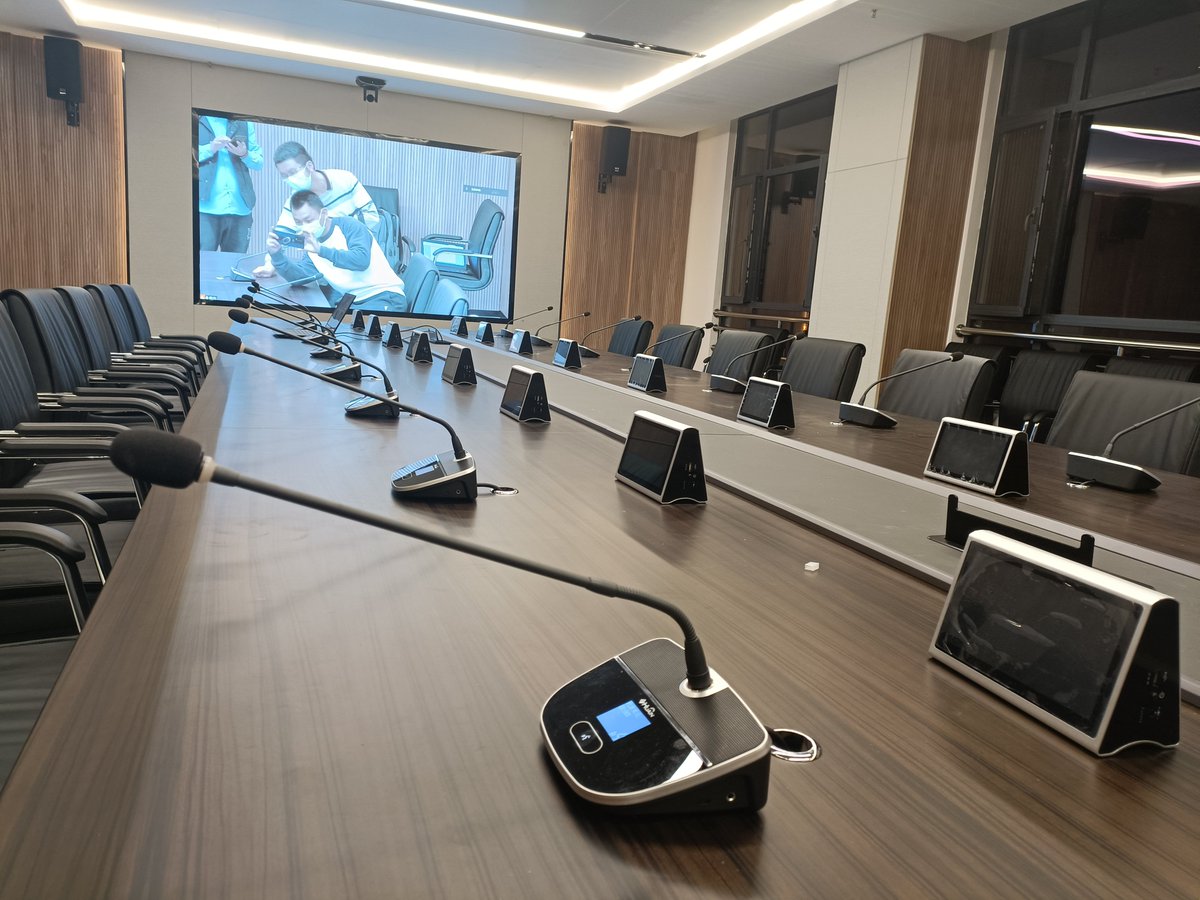 HUAINzhuhai's tweet photo. HY-6530C/D Full Digital Conference Unit 🎙️
• DSP/DDOV with IRIN chip
• 48kHz clear audio (30Hz–20KHz)
• LCD display + touch panel
• Hot-plug &amp; ring wiring design
Reliable for real meeting rooms.
📧 official@huain-av.com🌐 https://t.co/ZzcrQwhK26
#huain #digitalconference https://t.co/5bWwi3TNUv