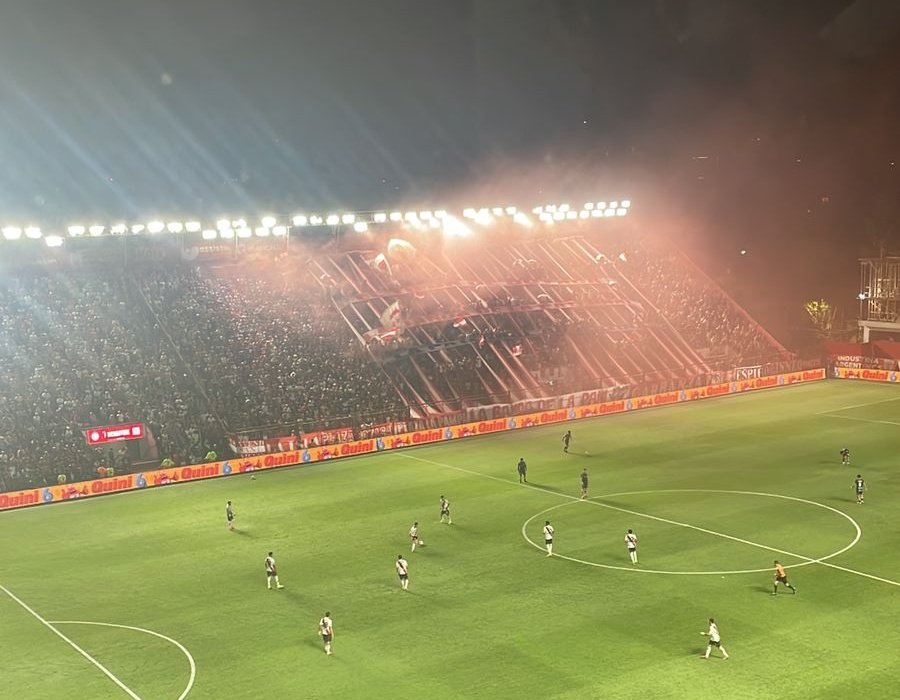 DavidovichLucas's tweet photo. Jueves a la noche, contra un equipo chico y a cancha llena, se les acaba el relato. https://t.co/LmjkjdKSaG