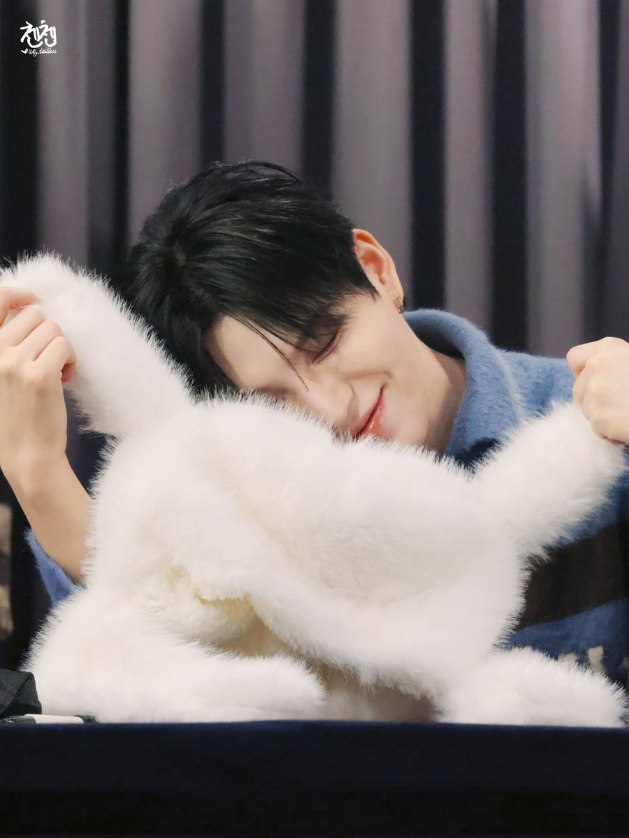 『260124 조은뮤직 팬싸』
😃

​#다크비 #DKB 
＃양희찬 #희찬 #HEECHAN