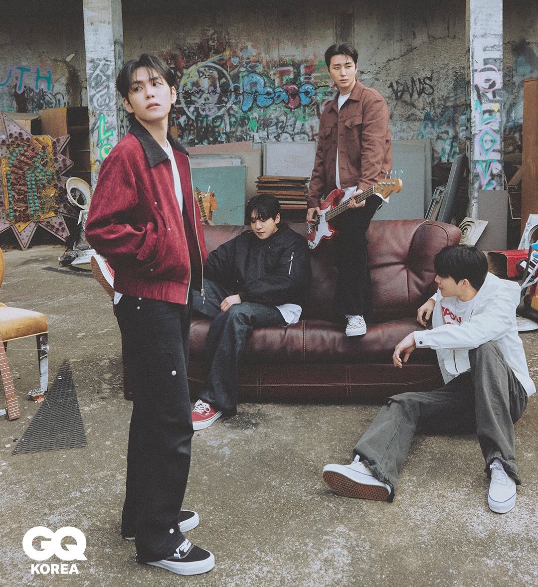 Gini lohhhh, maksudnya outfit anak band… tolong lahhh @ stylist day6 😭🙏🏻