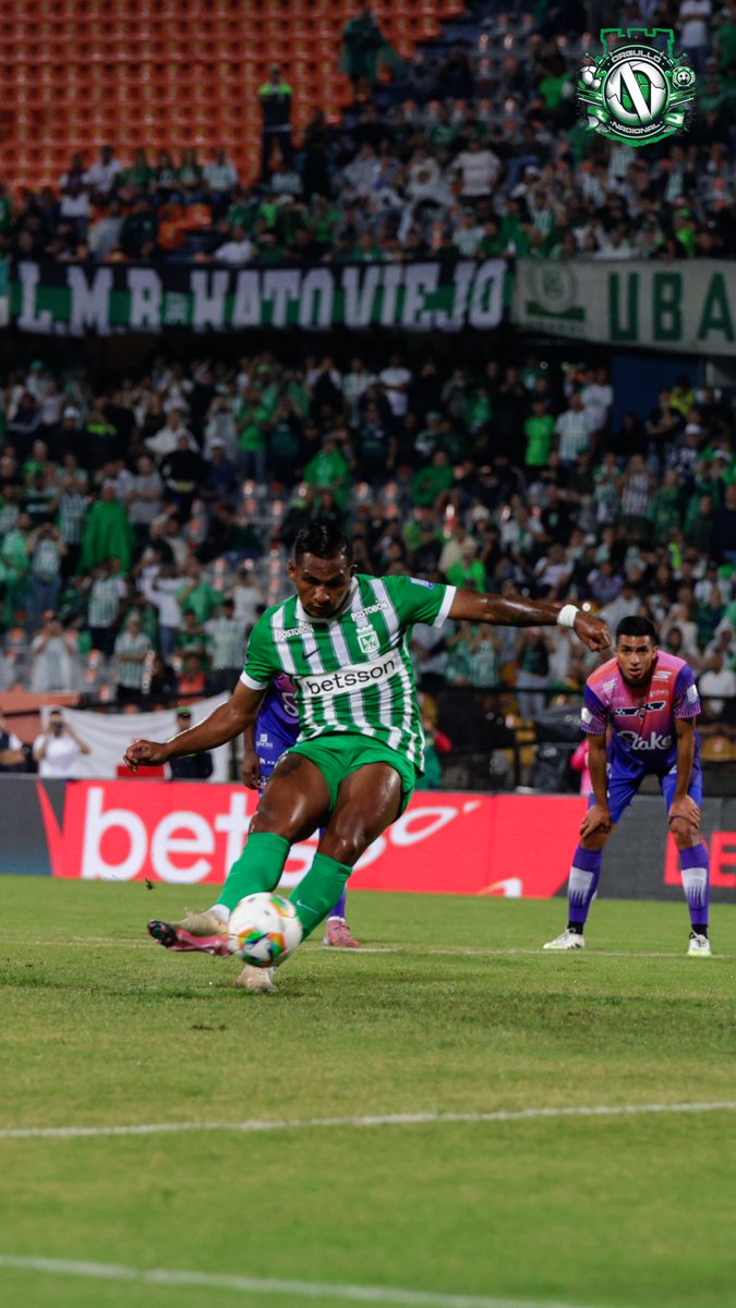 El 'Búfalo' ejecutó 6 penales con la camiseta de <a href="/nacionaloficial/">Atlético Nacional</a>.

El balance es el siguiente: 

Pereira ⚽️
Santa Fe ⚽️
São Paulo ⚽️ 
Bucaramanga ✖️
Boyacá Chicó ⚽️
Fortaleza ✖️

📸 <a href="/Caritoartcp/">Carolina Raquel Puello Ayala</a>