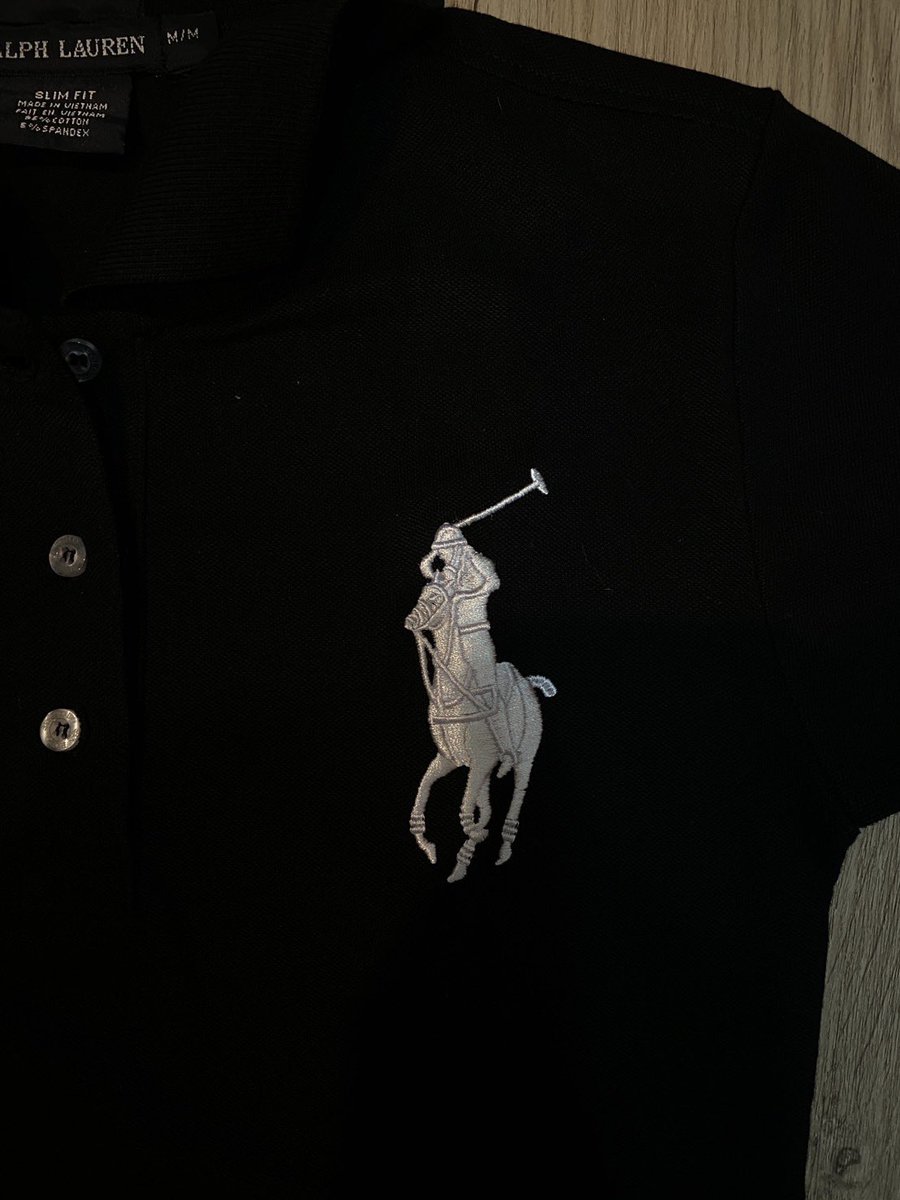 riri tweet media