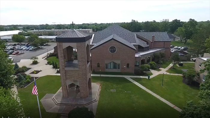 A longtime transitional housing program for women and children in Toms River is heading to the zoning board next month — and Mayor Daniel Rodrick is weighing in. 🏠👩‍👧‍👦
 jerseyshoreonline.com/toms-river/may…