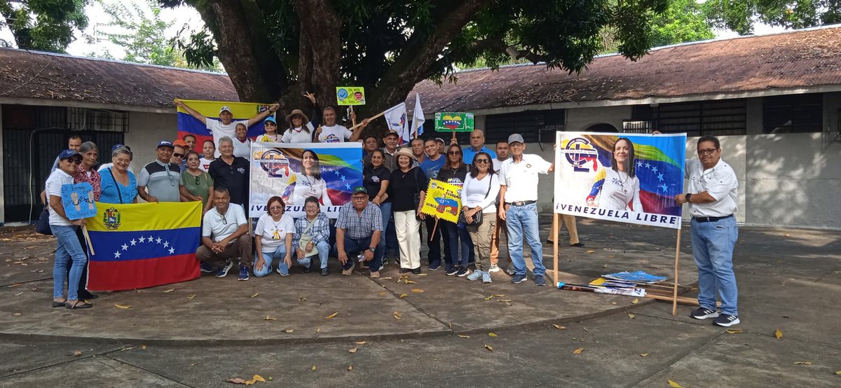 Ciudadanos por la Libertad 
#Barinas, presente.  Por una Venezuela Libre, prospera y justa!
#LiberenALosPresosPoliticos 
#RespetenArt91  #CRBV