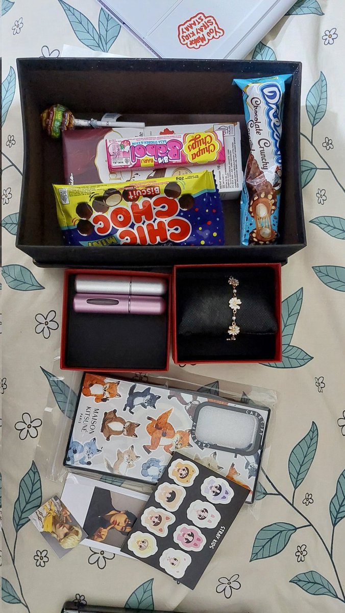 Thank you masku <a href="/smestha_/">Sam.</a> for the gift!
Heheheheheh berasa dilamar .g
Maaf dd baru bisa posting karena mas tau kan minggu lalu dd darderdor banget😭😭😭😭

Pokoknya thank you for loving me endlessly, and i love you endlessly 🥺❤️
