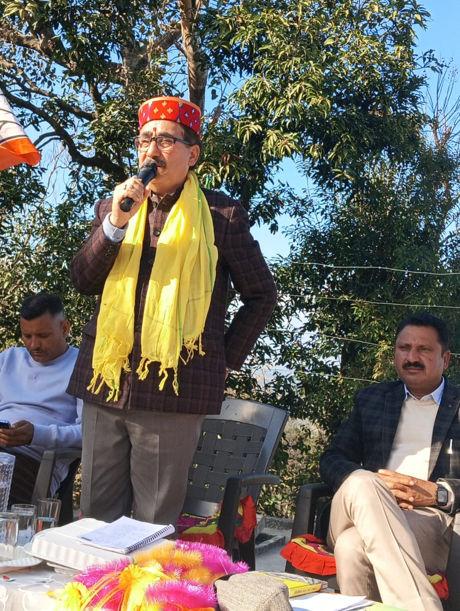 thural4bjp's tweet photo. सुलह विधानसभा के बूथ भिल्ला एवं बच्छवाई में बूथ समीक्षा बैठक संपन्न।
माननीय विधायक Vipin Singh Parmar जी ने विकास कार्यों की समीक्षा की और कांग्रेस सरकार द्वारा निधि रोके जाने पर चिंता व्यक्त की।
संकल्प —
बूथ सशक्त, भाजपा मजबूत।
#BJP #Sullah @Vipinparmarbjp #Himachal https://t.co/sIZ9fqnjJk