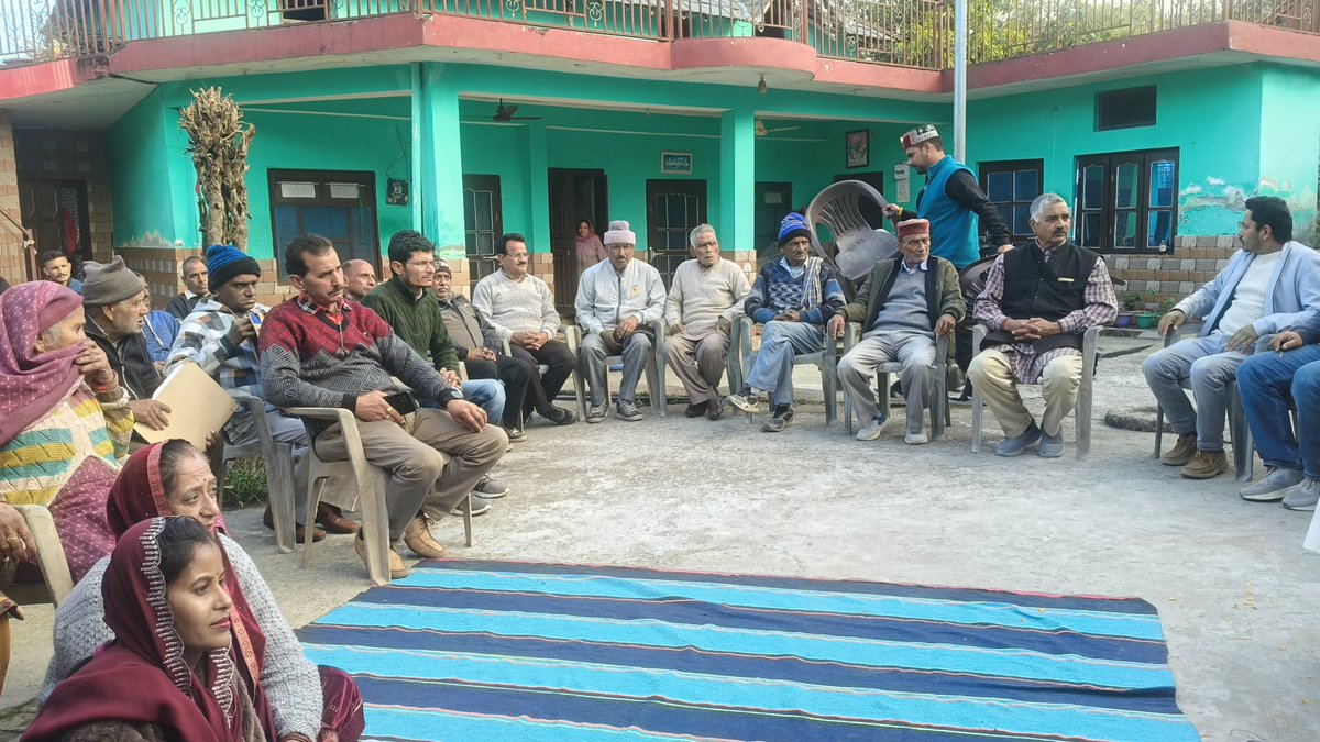 thural4bjp's tweet photo. सुलह विधानसभा के बूथ भिल्ला एवं बच्छवाई में बूथ समीक्षा बैठक संपन्न।
माननीय विधायक Vipin Singh Parmar जी ने विकास कार्यों की समीक्षा की और कांग्रेस सरकार द्वारा निधि रोके जाने पर चिंता व्यक्त की।
संकल्प —
बूथ सशक्त, भाजपा मजबूत।
#BJP #Sullah @Vipinparmarbjp #Himachal https://t.co/sIZ9fqnjJk