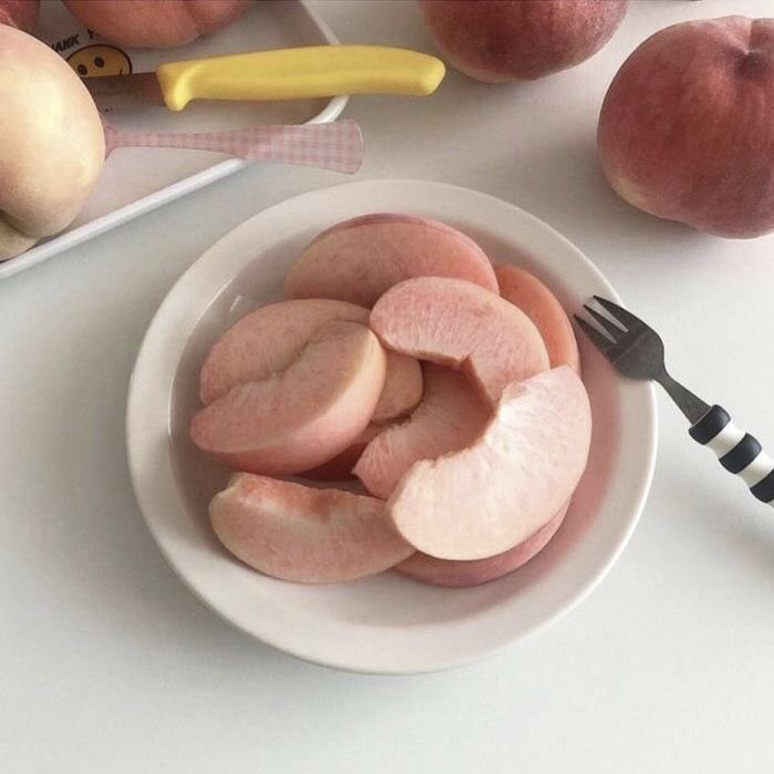 rubygongdue's tweet image. 다들 딸기~ 딸기 하시는데
저는 사실 복숭아 1호팬입니다
복숭아의 계절이 빨리 왔으면..🍑🍑