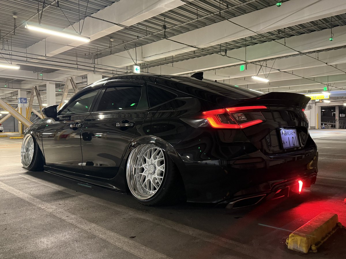 NEWホイール🛞

WORK VS EDITION X9

10.5J+20  18インチ

最高なホイールに出会えました！
シビックFL1にこれはかっこよすぎる✨