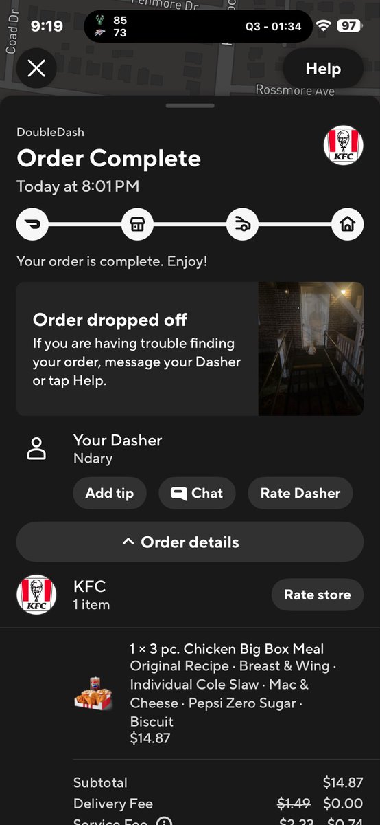 StreetValueUrb's tweet photo. @doordash is a bunch of THIEVES! 
How u send the same photo to confirm two order!!!??? @usgov I THINK ITS TINE TO DEAL WITH THIS NONSENSE! They been robbing folks since the beginning! How many times has Doordash kept money for meals that weren't delivered? https://t.co/xnXvqyKMDZ