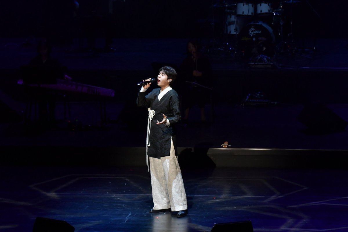 수인님이 수인노정기에 새 글과 사진들을  잔뜩! 올렸습니다
대전에서 사진을 잔뜩 받아왔어요📸
cafe.naver.com/suinkim/36403