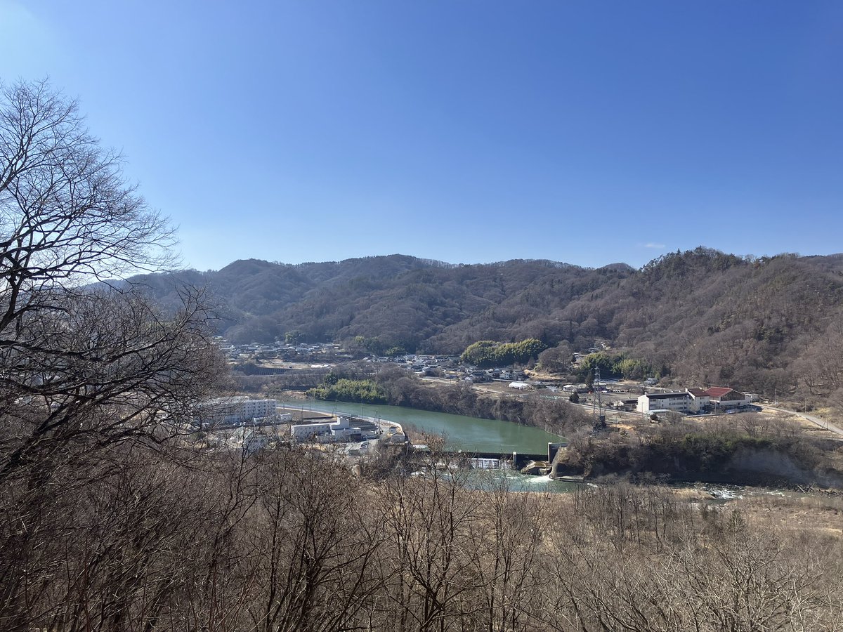 ここから見る千曲川が一番綺麗なんだ……