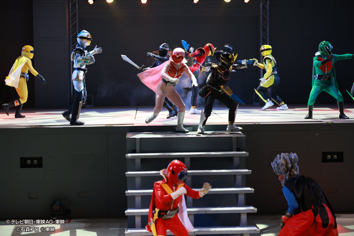 at_raku_grosso's tweet photo. ／
ナンバーワン戦隊ゴジュウジャーショー
第4弾 大好評開催中！🔥
＼

ゴジュウジャーに立ちはだかるのは――

ゴレンジャーとかつて戦った強敵、黒十字軍の火の山仮面マグマン将軍！🌋

ゴレンジャーと力を合わせ、脅威に立ち向かうぞ🔥

世代を超えたヒーローが、ひとつになる瞬間を見逃すな！✨

👇チケットはこちら！
https://t.co/qbWR8xT1vE

👇公演の詳細はこちら！
https://t.co/25qG48ny6Y

#Gロッソ
#ヒーローショー
#ナンバーワン戦隊
#ゴジュウジャー 
#お出かけ
#東京ドームシティ