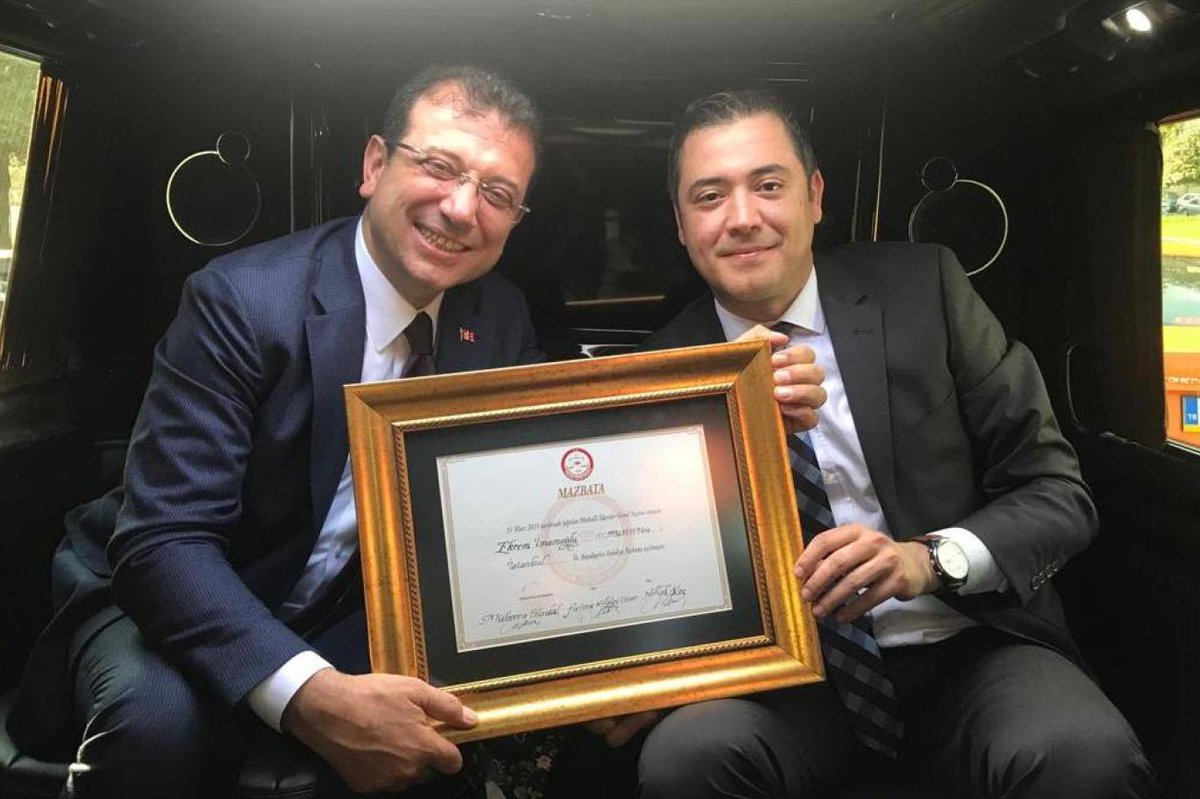 Murat Ongun: (Casusluk davası)

“Gözünün üstünde kaş var diye eleştirilen İmamoğlu, casuslukla suçlandığı halde iktidar medyası suspus. Oysa hayatın olağan akışında konu öyle abartılırdı ki bir hafta sonra CHP’ye bile kapatma davası açarlardı. Kimse bu casusluk iddiasını ciddiye